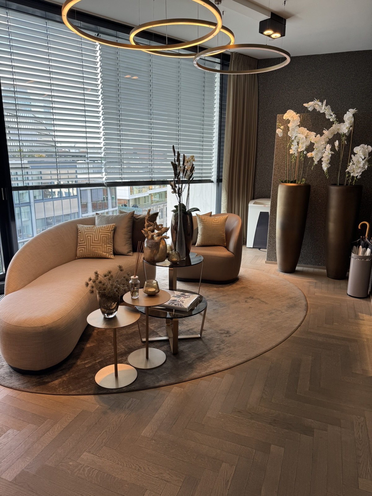 AI Voice Impact Büro Hamburg – Innenansicht